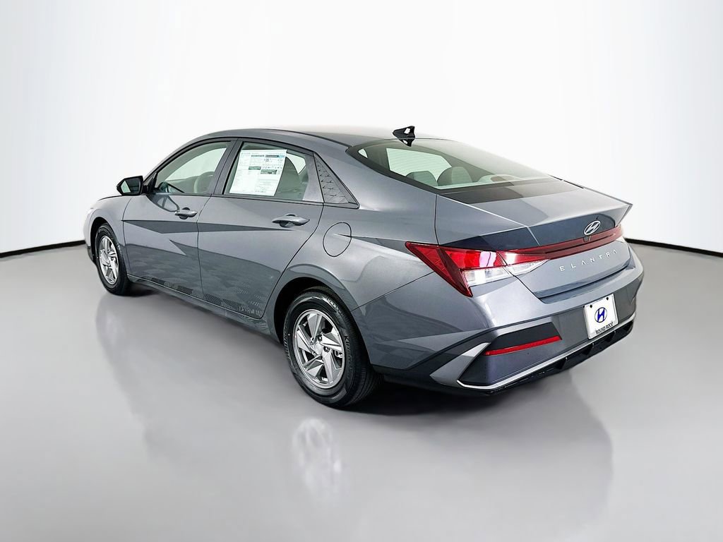 New 2026 Hyundai Elantra SE w/ Cargo Package FWD image 7