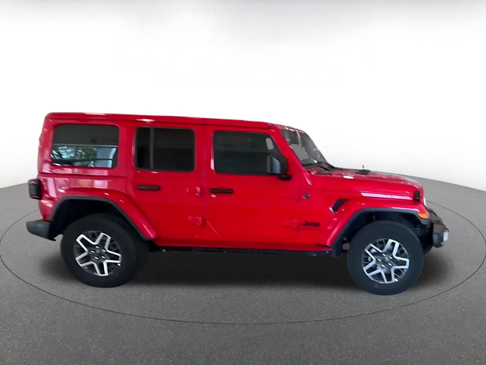 Used 2025 Jeep Wrangler Sahara image 15