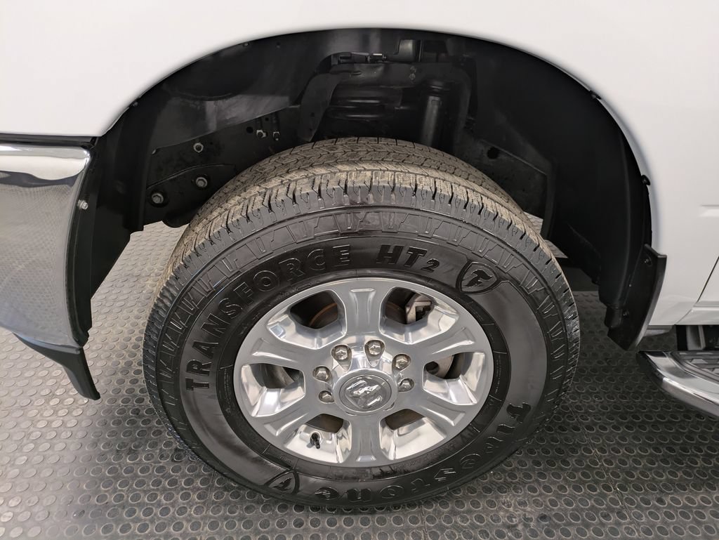 Used 2025 RAM 2500 Big Horn AWD/4WD image 7