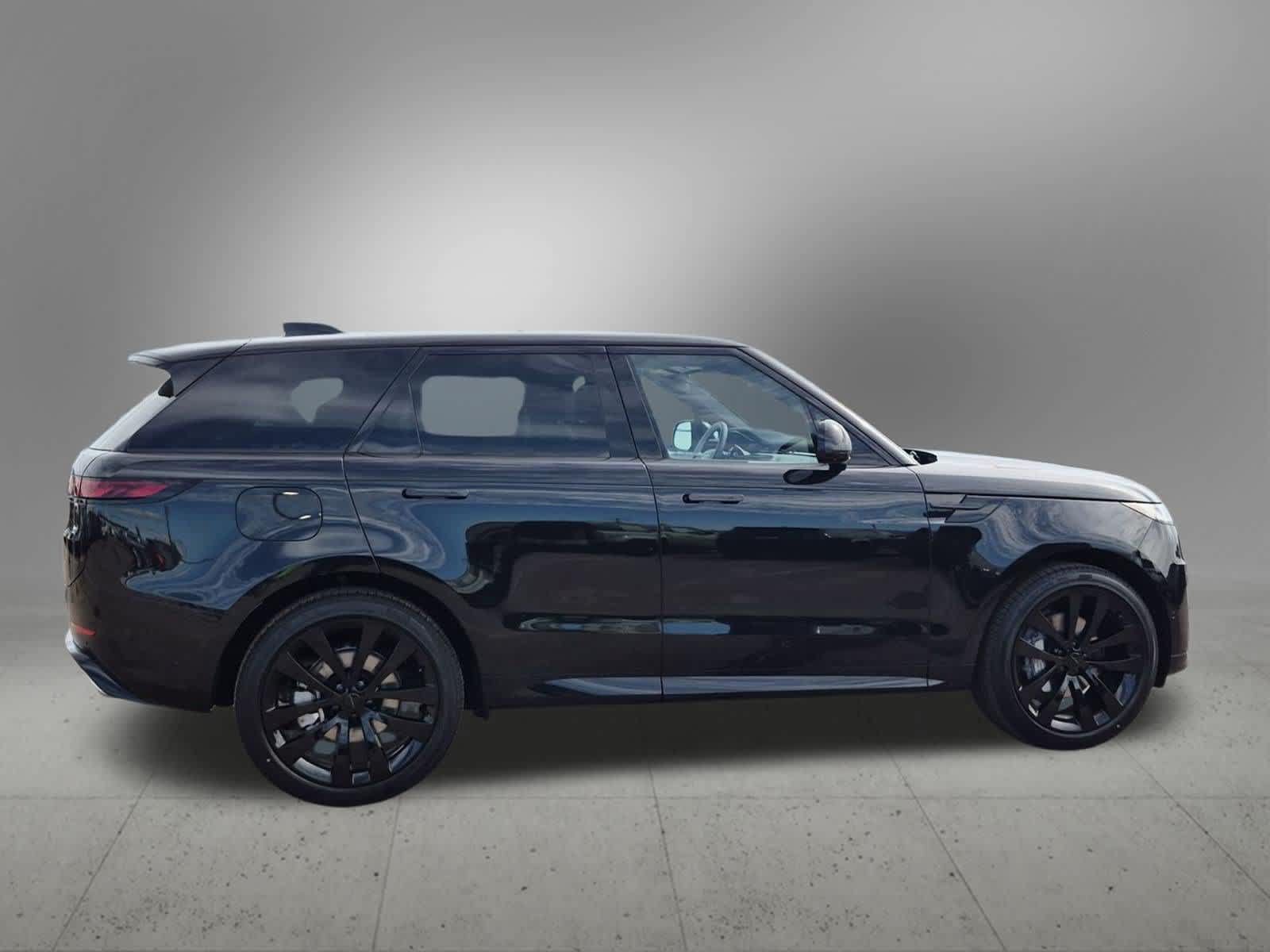 New 2027 Land Rover Range Rover Sport Dynamic SE AWD/4WD image 7