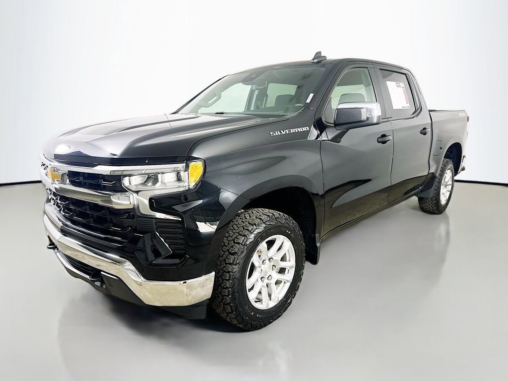 Used 2022 Chevrolet Silverado 1500 LT image 3