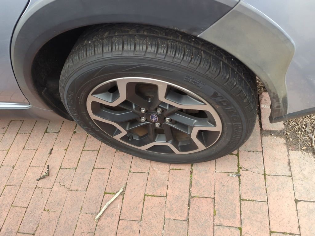 Used 2017 Subaru Crosstrek 2.0i Premium image 5