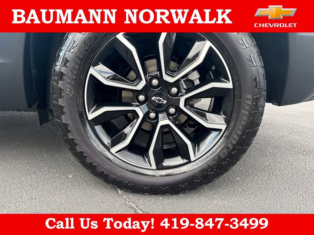 Used 2025 Chevrolet TrailBlazer ACTIV w/ Convenience Package AWD/4WD image 11