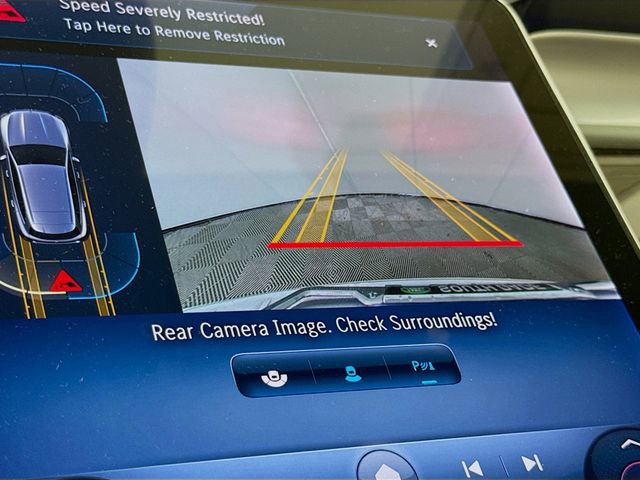 Used 2023 Mercedes-Benz GLC 300 image 16