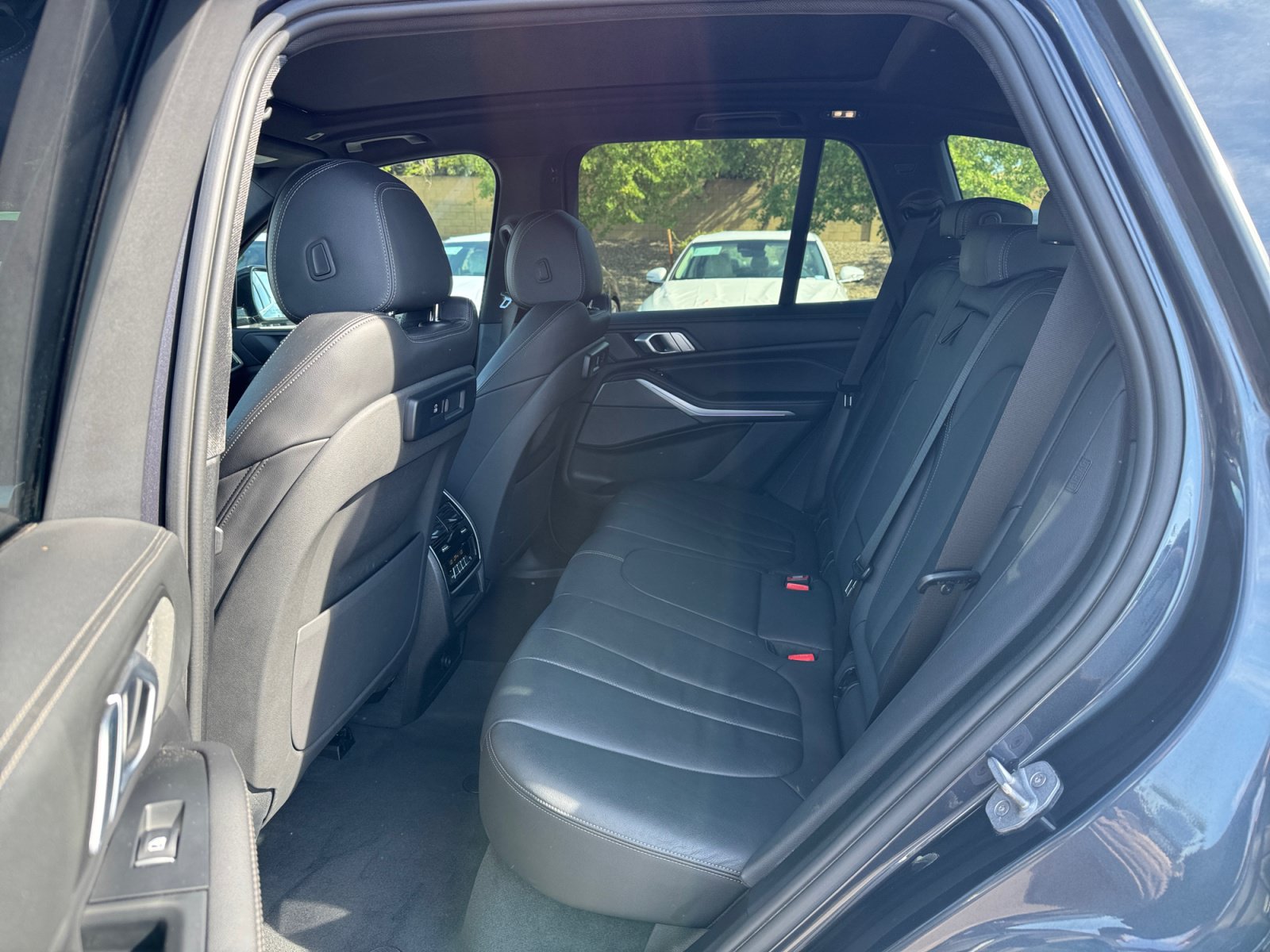 Used 2021 BMW X5 xDrive45e w/ Premium Package AWD/4WD image 17