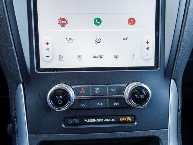 Used 2024 Ford Edge SEL w/ Convenience Package image 4