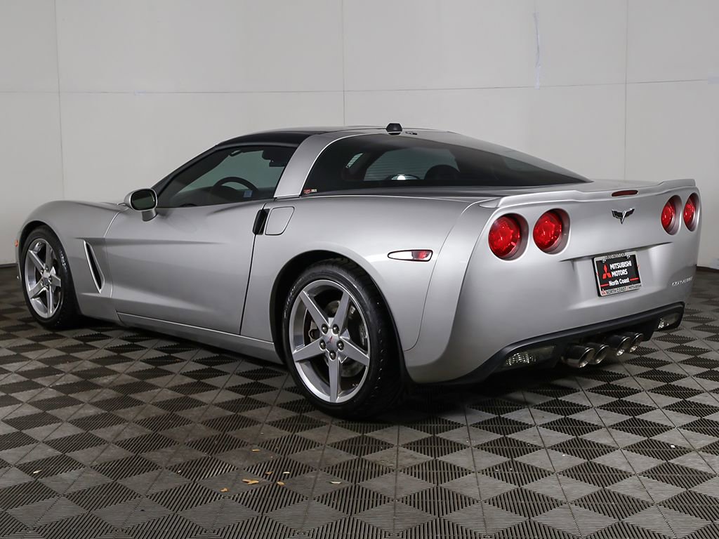 Used 2005 Chevrolet Corvette Coupe w/ Preferred Equipment Group RWD image 6