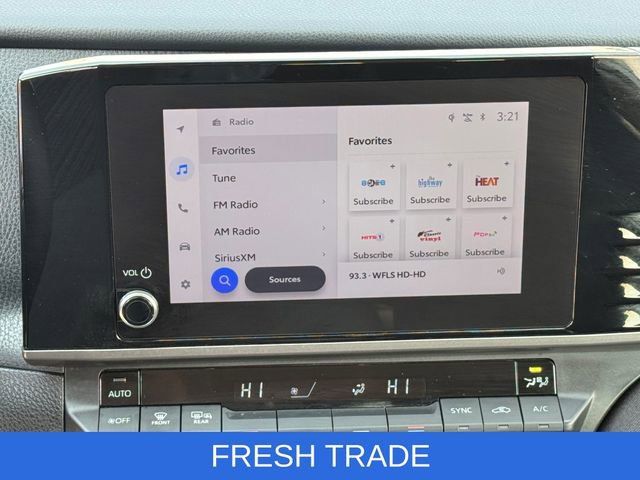 Used 2025 Toyota Camry LE image 17