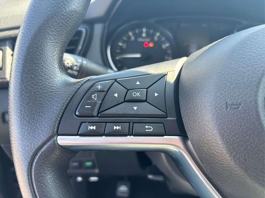 Used 2020 Nissan Rogue Sport SV image 26