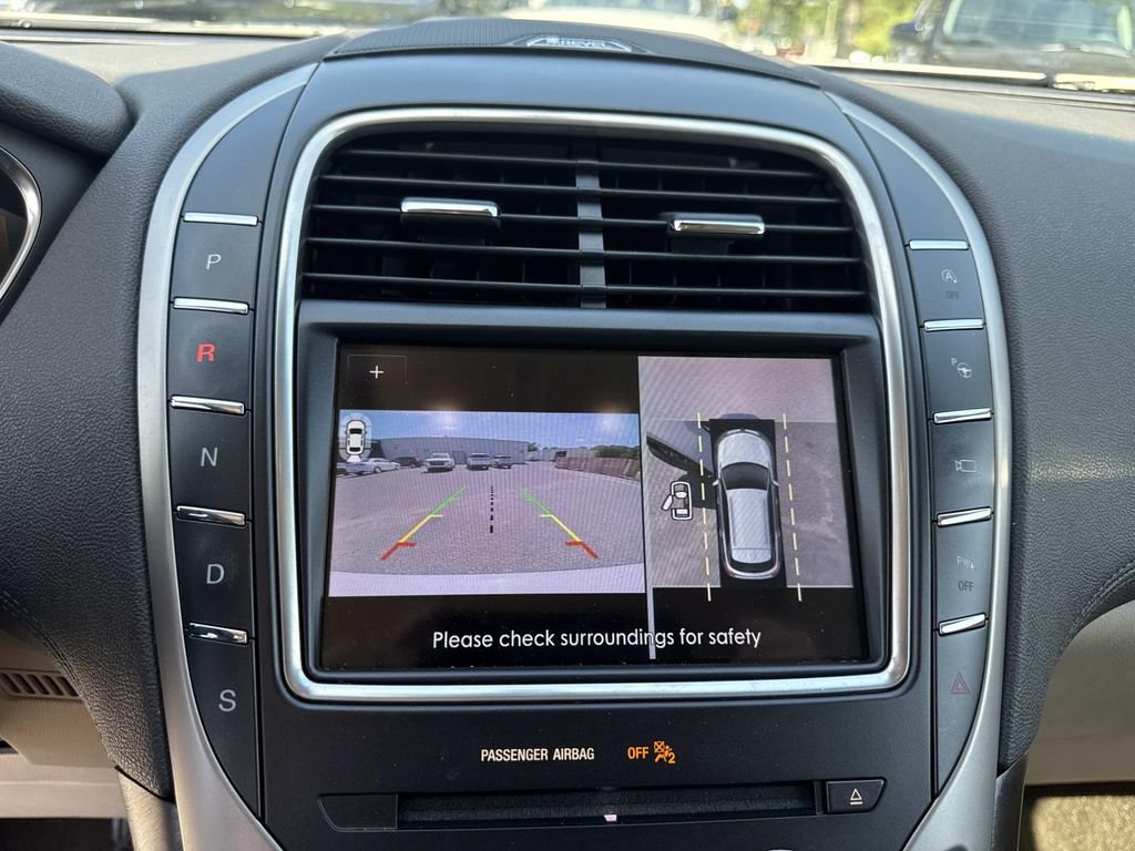 Certified 2020 Lincoln Nautilus Reserve w/ Equipment Group 201A AWD/4WD image 24