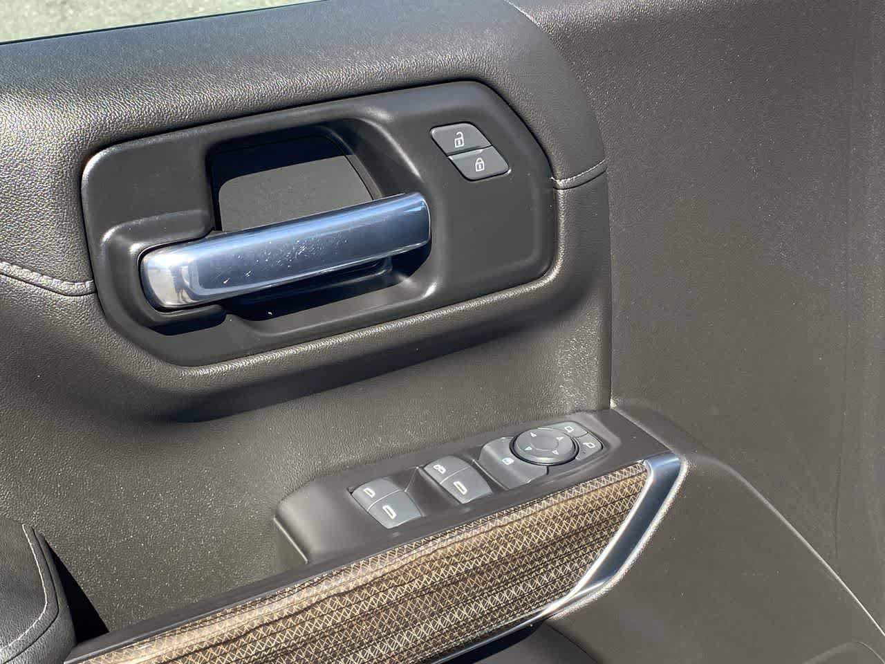 Used 2020 Chevrolet Silverado 1500 RST AWD/4WD image 13