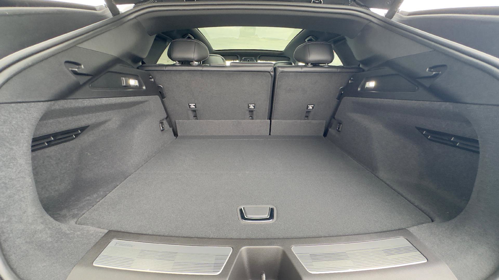 New 2026 Cadillac Lyriq Luxury image 5