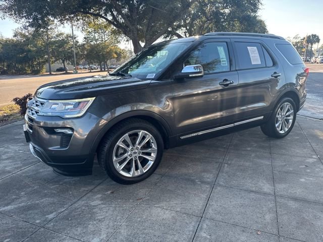 Used 2019 Ford Explorer XLT w/ Equipment Group 202A image 4