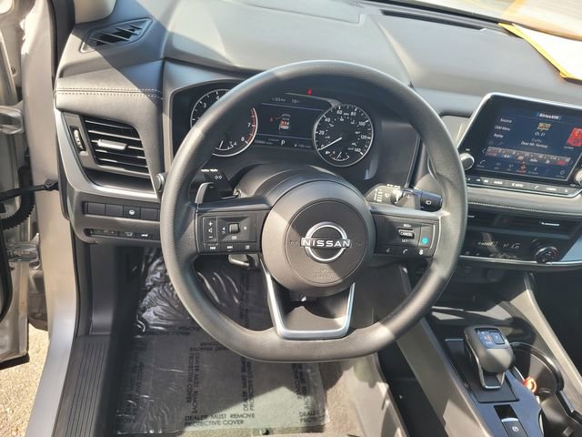 Certified 2024 Nissan Rogue SV image 30