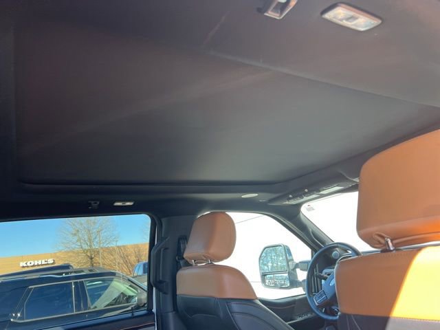 Used 2024 Ford F250 Platinum w/ FX4 Off-Road Package image 11