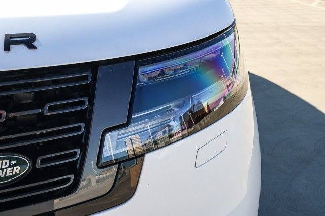New 2025 Land Rover Range Rover SE image 10