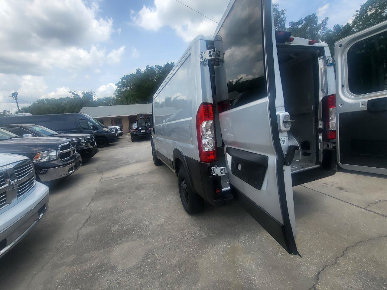 Used 2017 RAM ProMaster 1500 w/ Interior Convenience Group FWD image 36