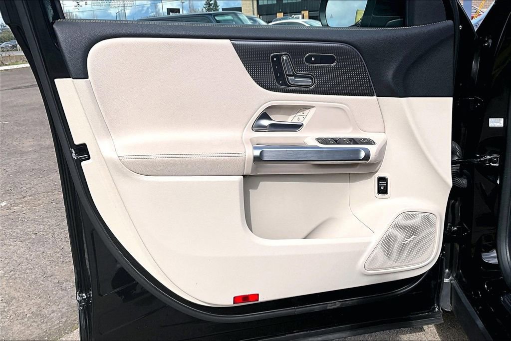 Used 2023 Mercedes-Benz EQB 250+ image 22