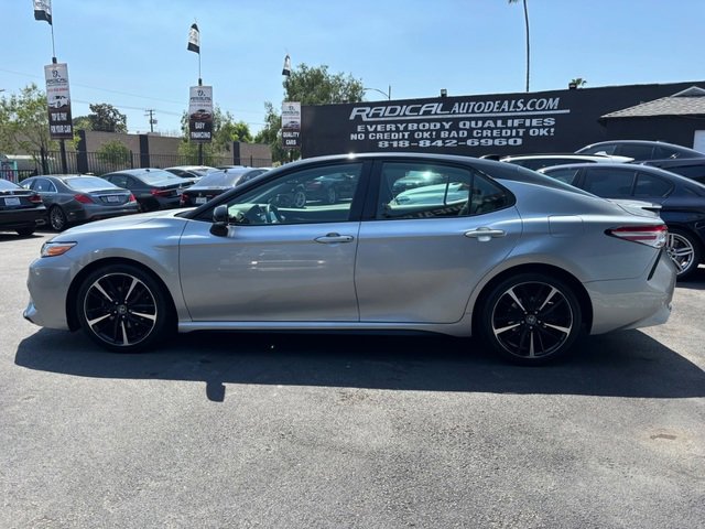 Used 2020 Toyota Camry XSE image 12
