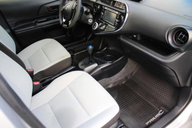 Used 2018 Toyota Prius C One image 19