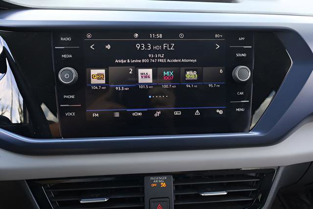 Certified 2023 Volkswagen Taos SE w/ Black Wheel Package FWD image 24