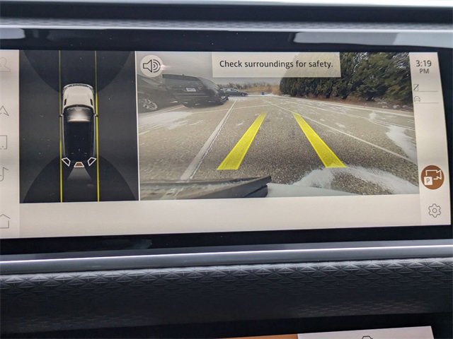 Used 2023 Land Rover Range Rover Velar R-Dynamic S image 10