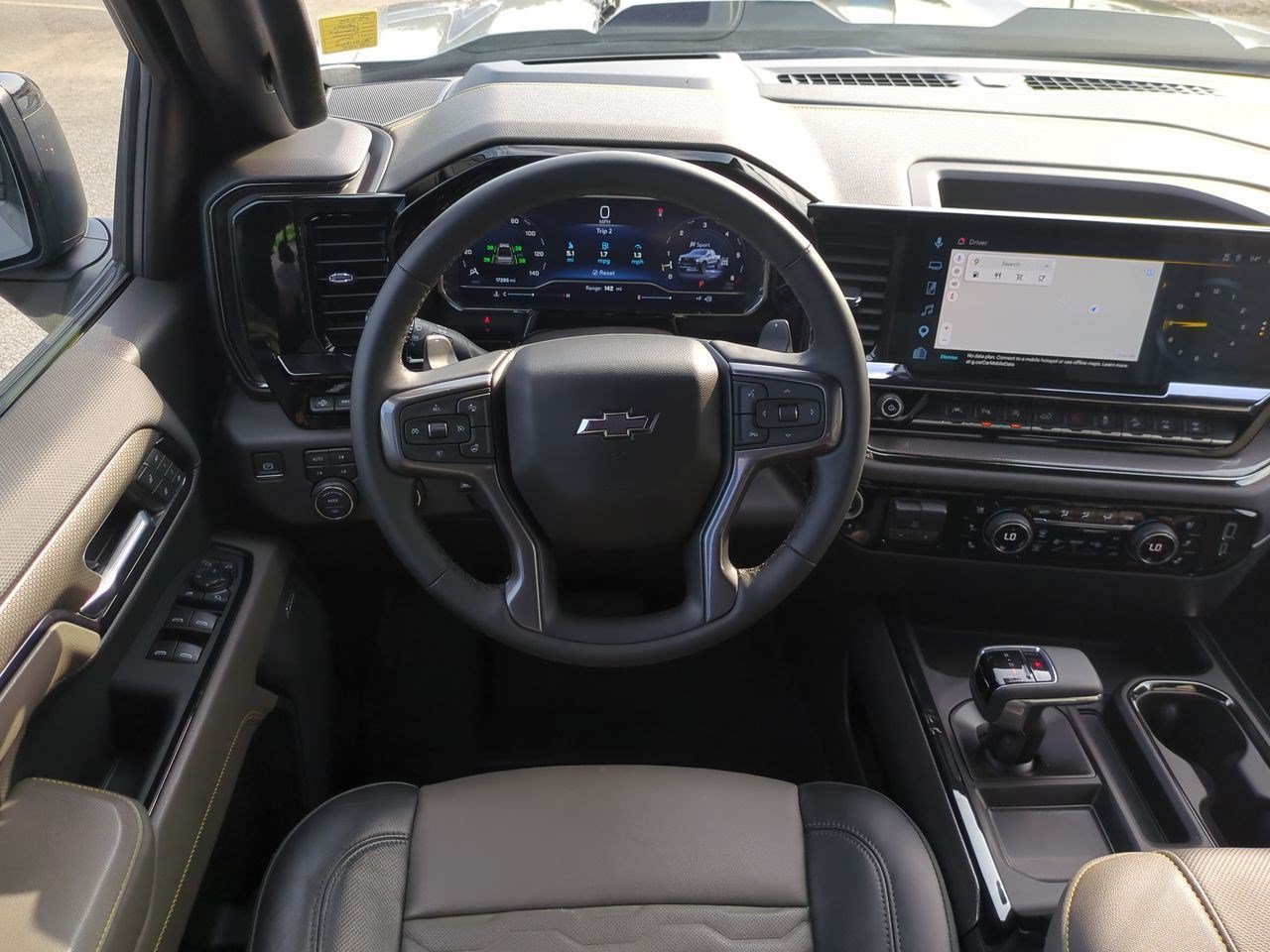 Used 2024 Chevrolet Silverado 1500 ZR2 w/ Technology Package AWD/4WD image 32