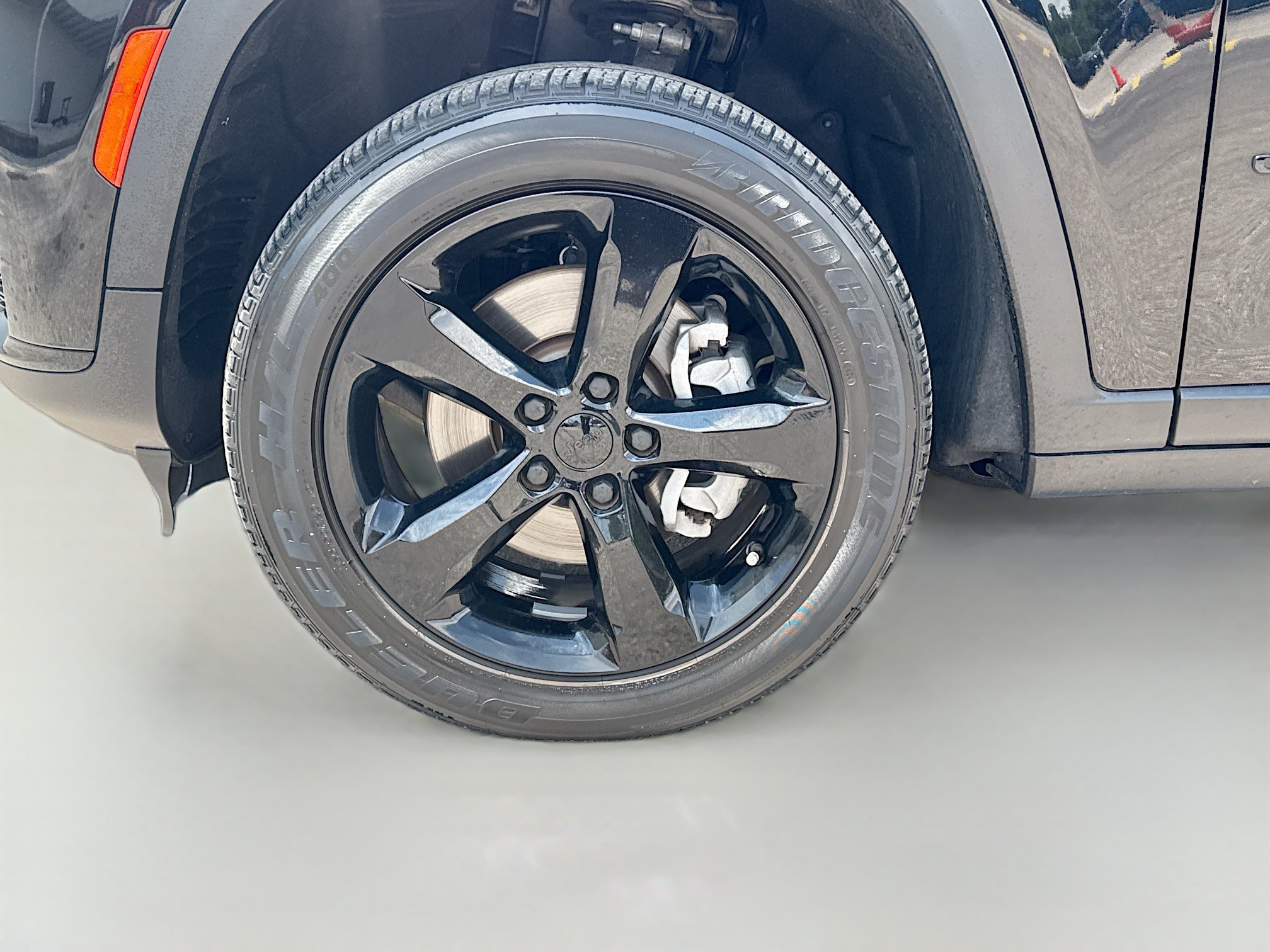 Used 2024 Jeep Grand Cherokee L Altitude AWD/4WD image 42