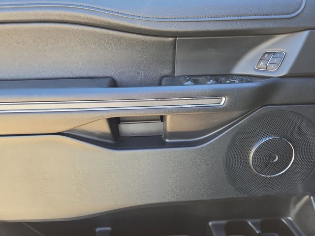 Used 2019 Ford Expedition Max XLT w/ Equipment Group 202A RWD image 15