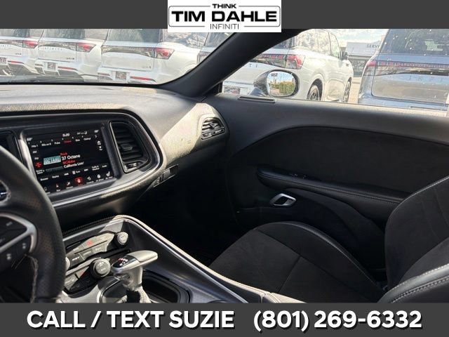 Used 2018 Dodge Challenger SRT RWD image 18