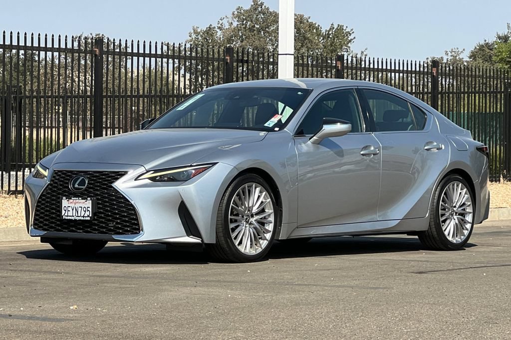 Used 2023 Lexus IS 300 w/ Premium Package RWD image 10