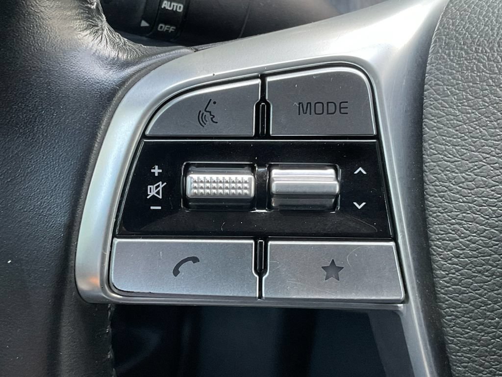 Used 2023 Kia Telluride EX w/ EX Captain's Chair Package FWD image 36