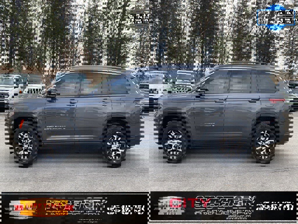 Used 2024 Jeep Grand Cherokee L Limited w/ Luxury Tech Group II image 8