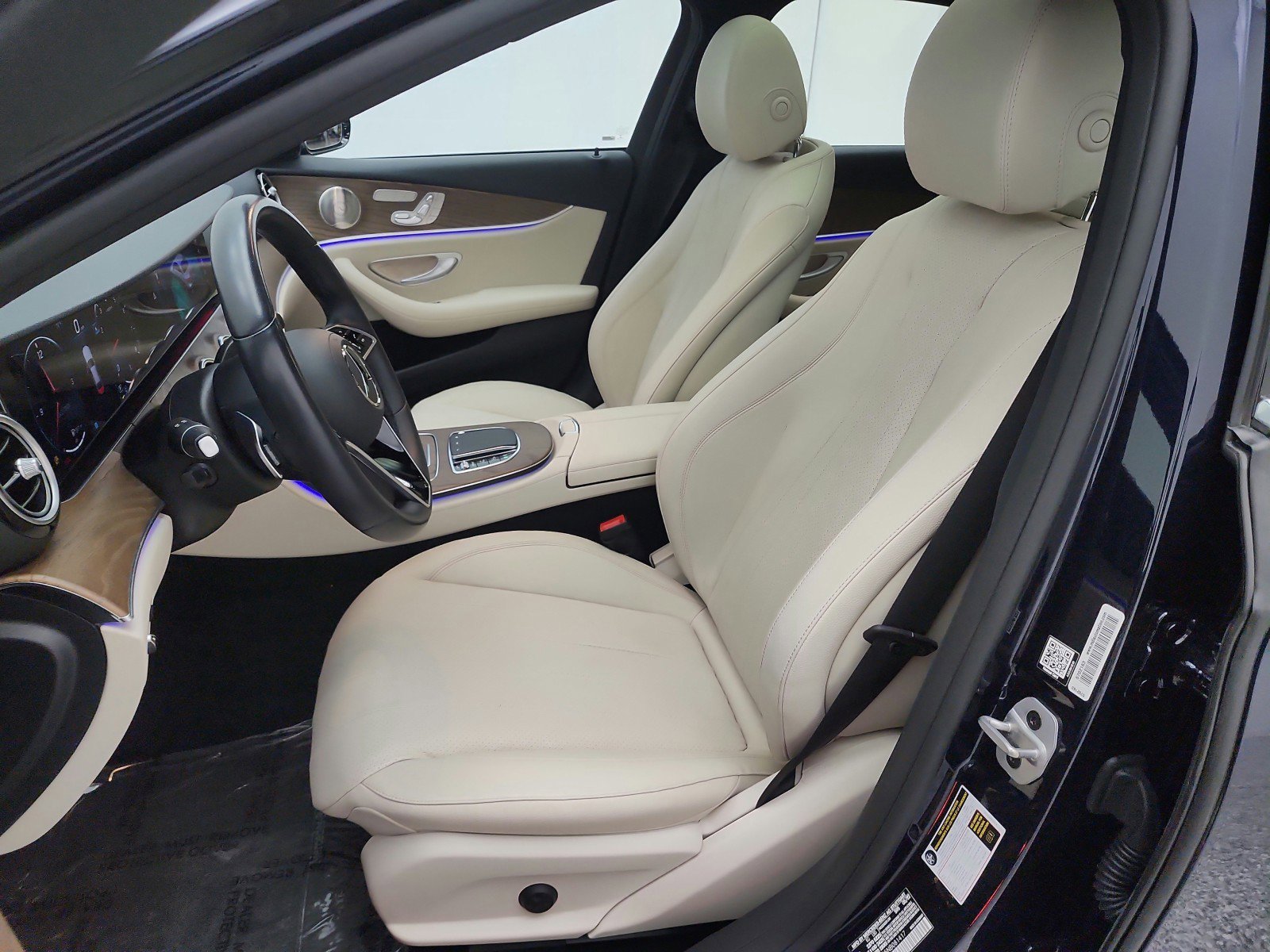 Used 2022 Mercedes-Benz E 350 Sedan image 10