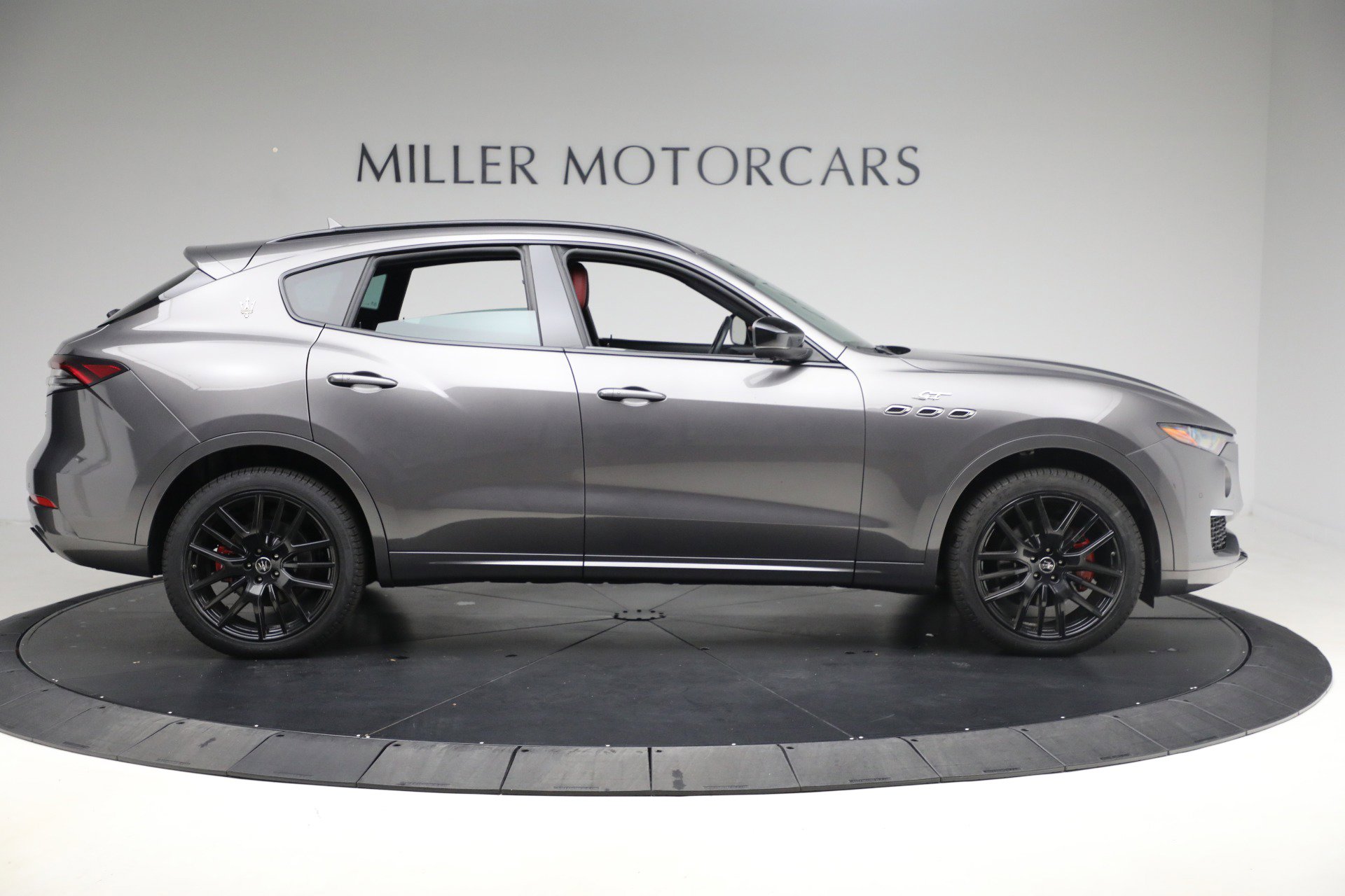 Certified 2022 Maserati Levante GT image 6
