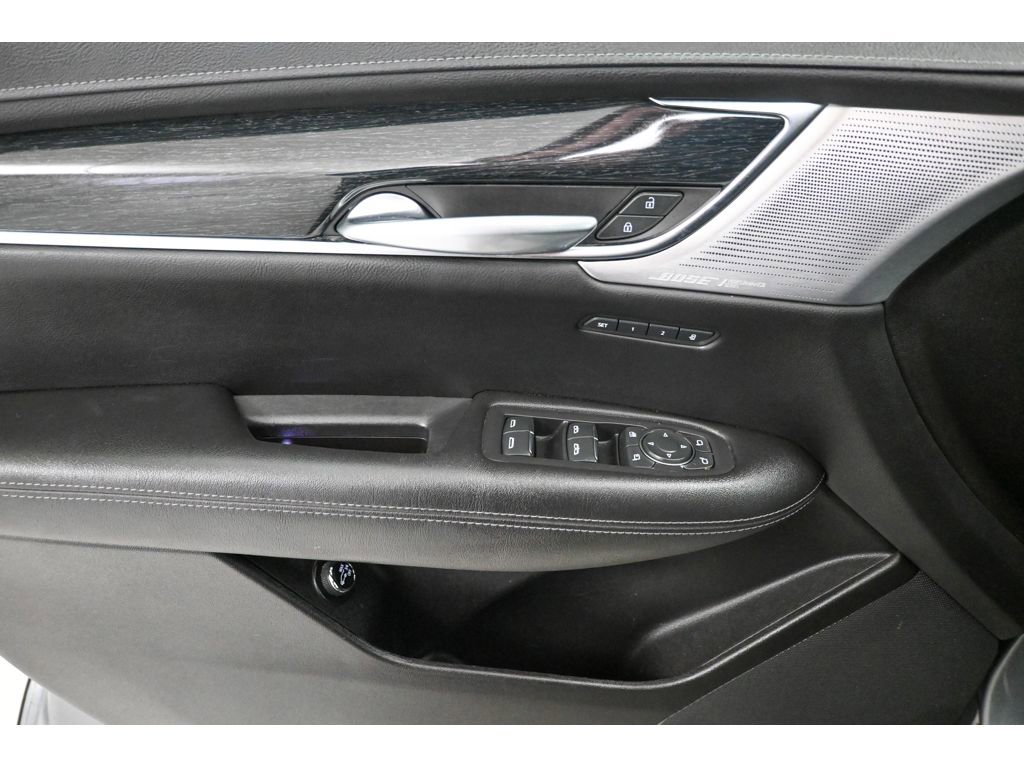 Certified 2022 Cadillac XT5 Premium Luxury image 8