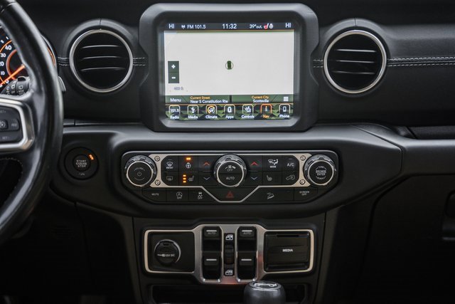 Used 2018 Jeep Wrangler Unlimited Sahara w/ Dual Top Group image 23