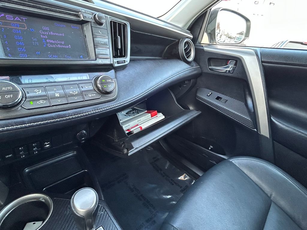 Used 2013 Toyota RAV4 Limited image 33