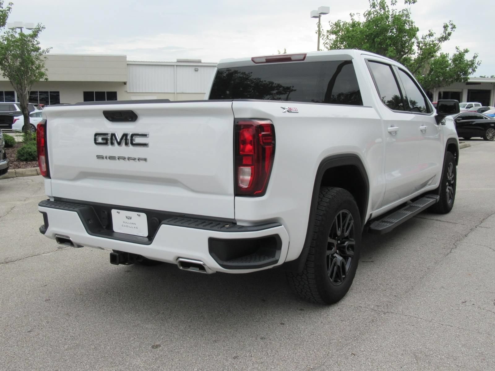 Used 2024 GMC Sierra 1500 Elevation w/ LPO, Elevation Black Package AWD/4WD image 6
