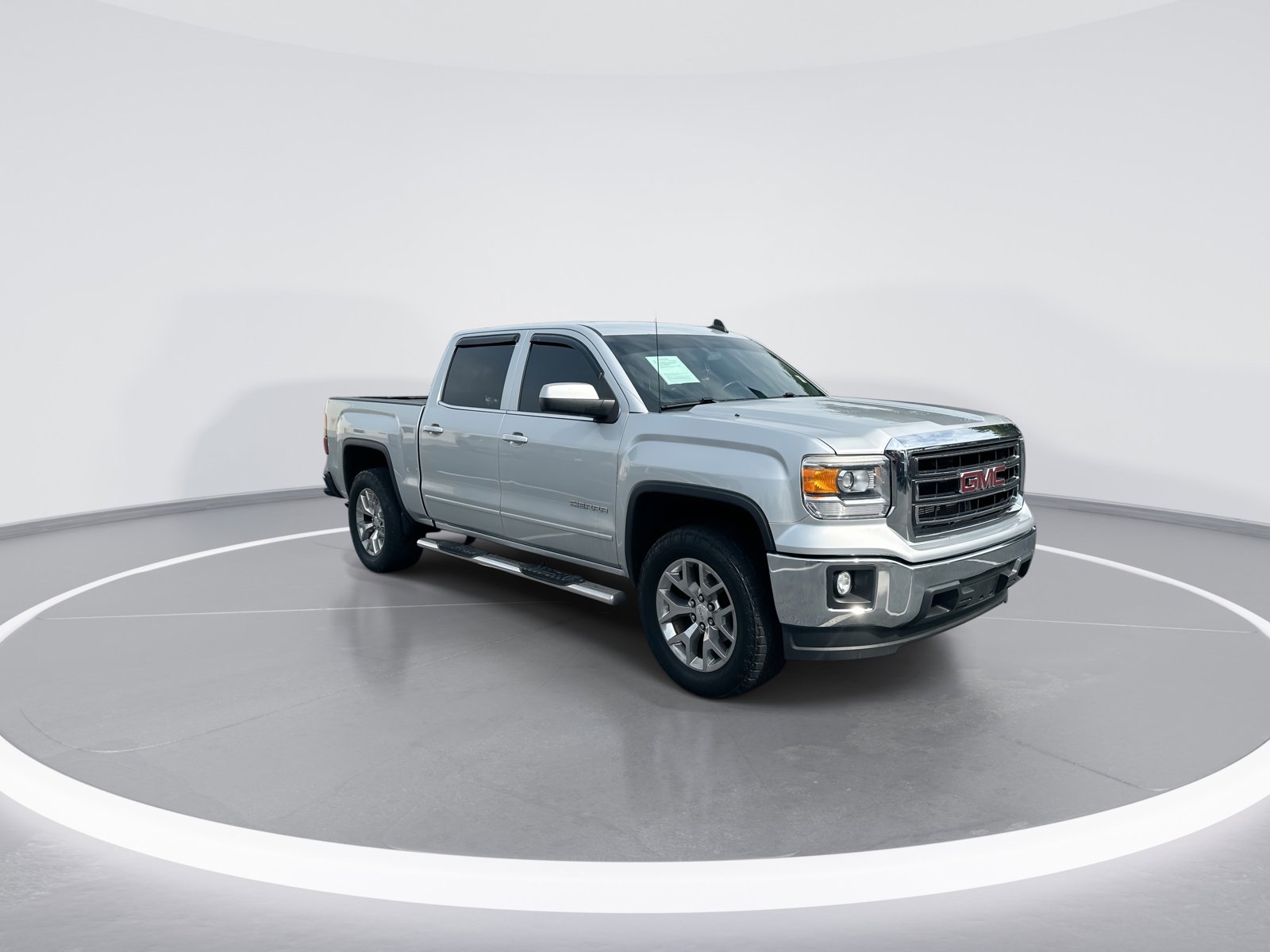 Used 2015 GMC Sierra 1500 SLE w/ SLE Value Package RWD image 2
