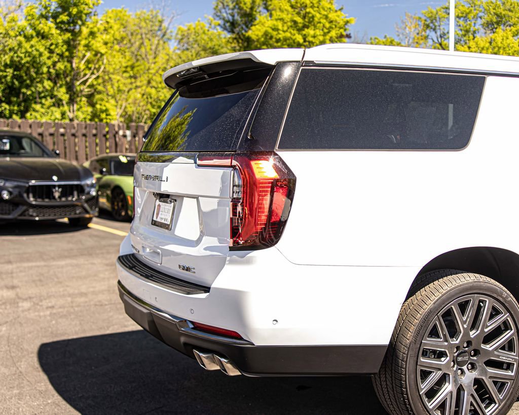 Used 2026 GMC Yukon XL Denali Ultimate AWD/4WD image 14