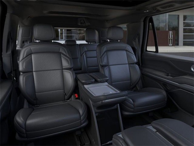 New 2025 Lincoln Navigator Reserve w/ Jet Appearance Package image 11