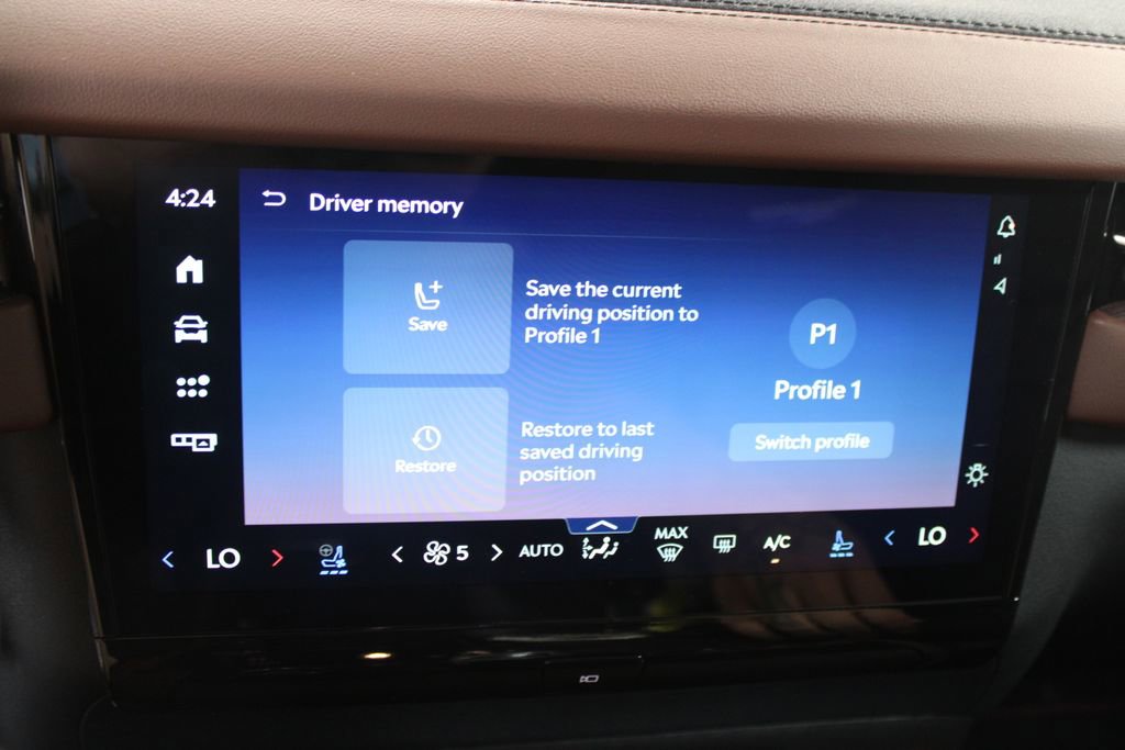 New 2025 Lincoln Navigator L Reserve image 61