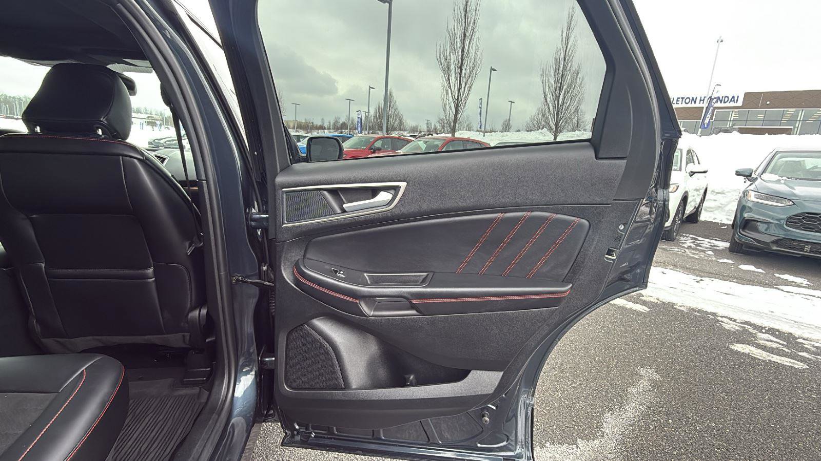 Used 2024 Ford Edge ST-Line w/ Cargo Accessory Package image 19