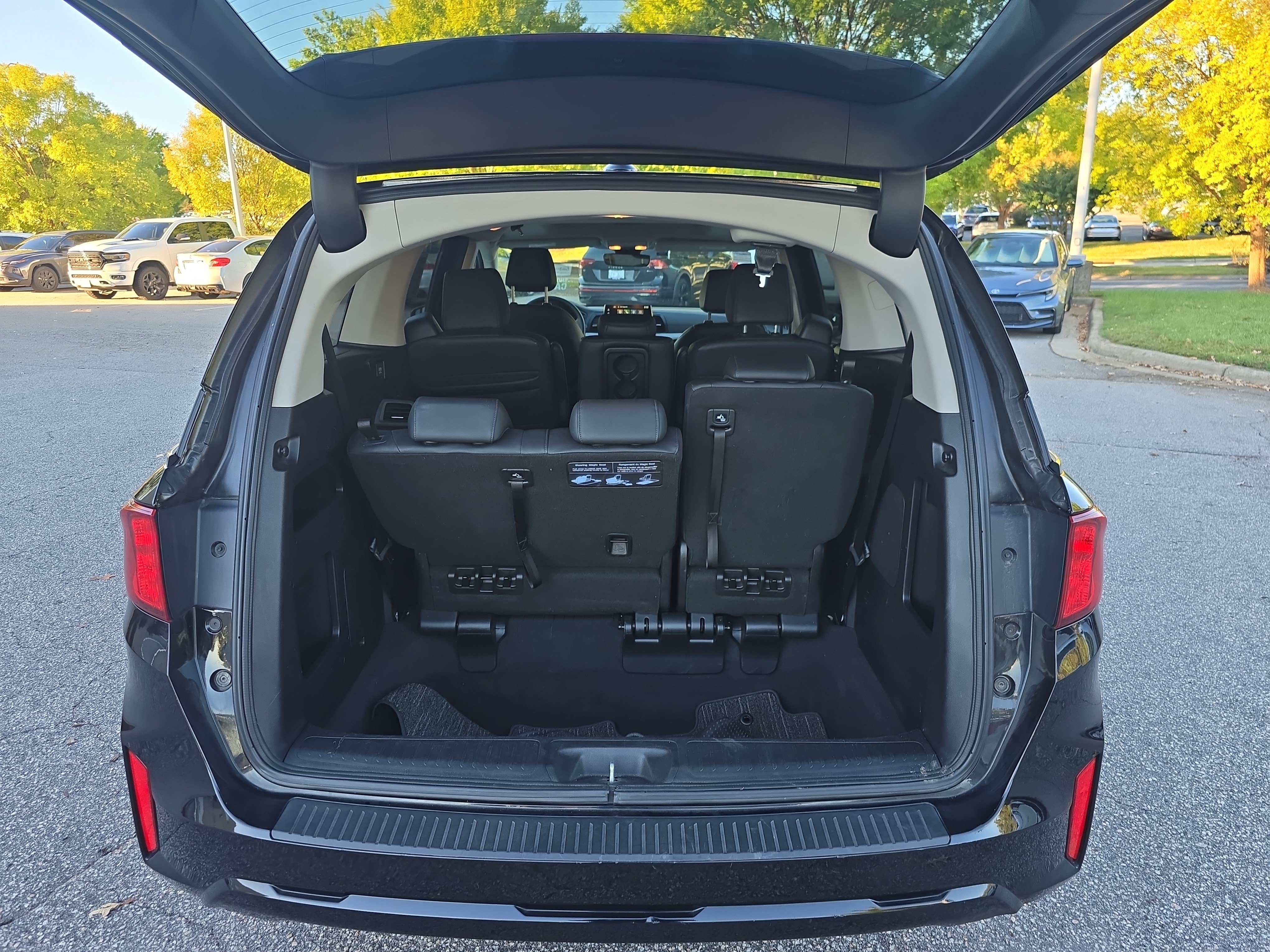 Used 2025 Honda Odyssey EX-L image 12