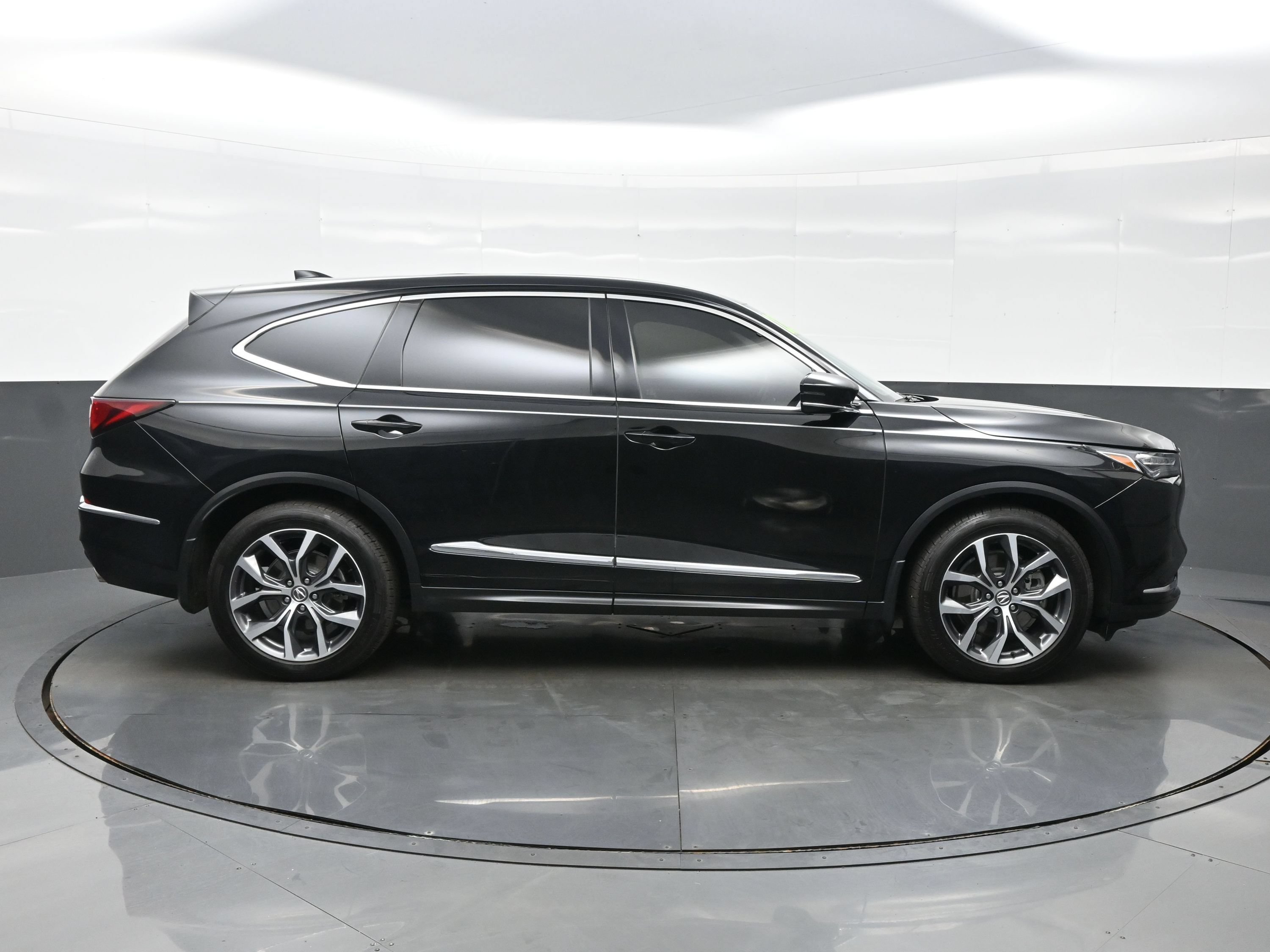 Used 2022 Acura MDX w/ Technology Package FWD image 7