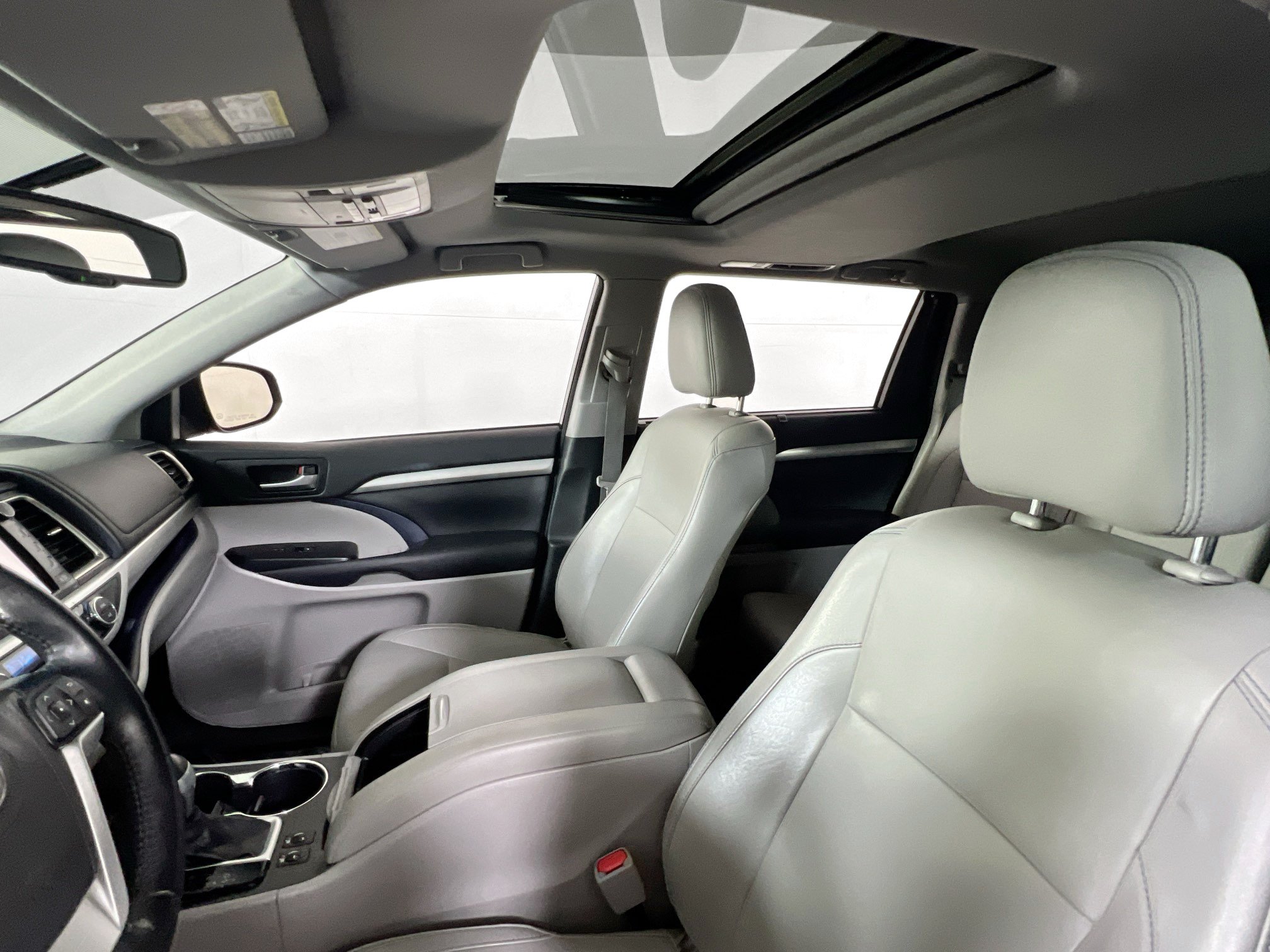 Used 2015 Toyota Highlander XLE AWD/4WD image 22