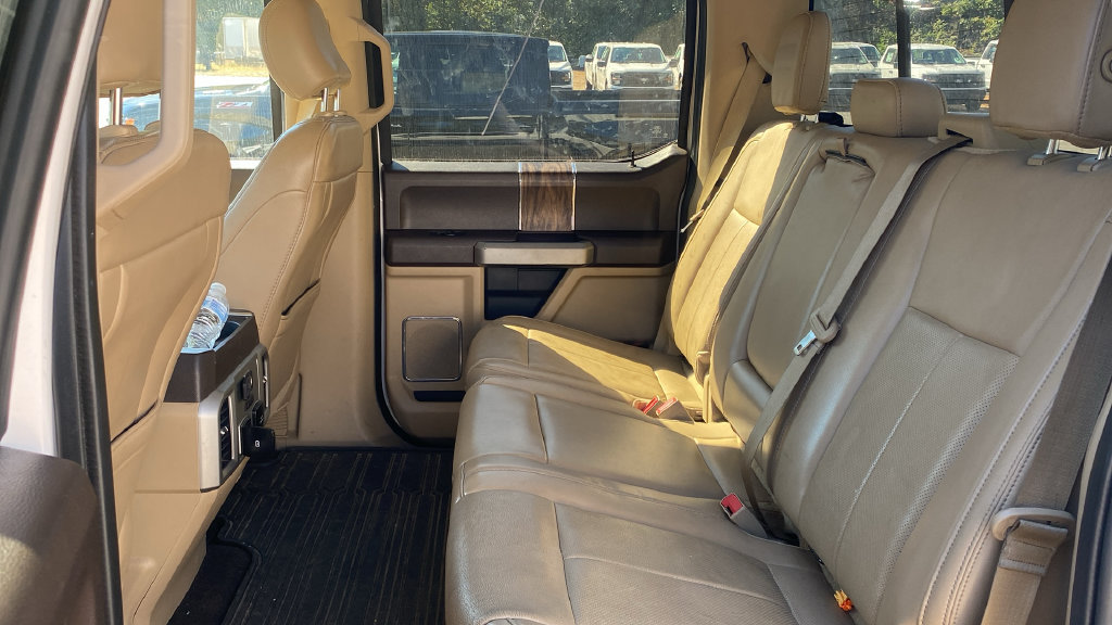 Used 2019 Ford F150 Lariat w/ Equipment Group 502A Luxury AWD/4WD image 14