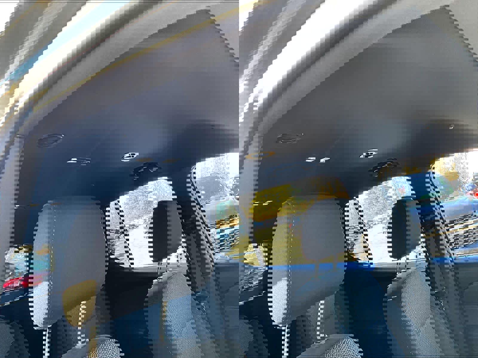 Used 2023 Chevrolet Traverse LT image 23