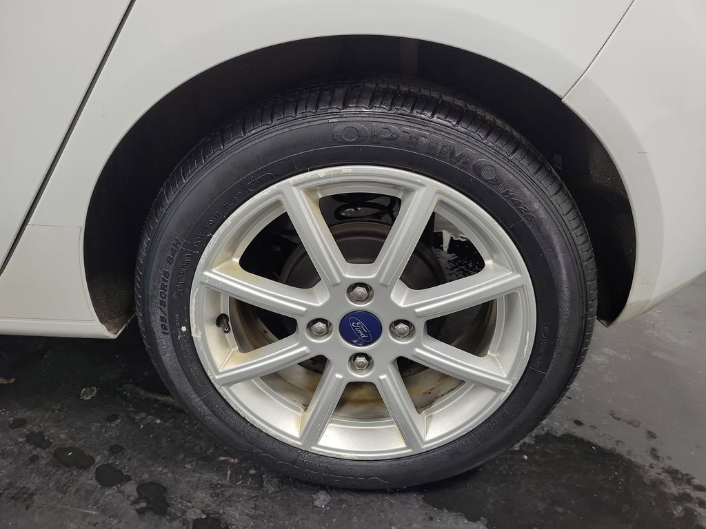 Used 2016 Ford Fiesta SE w/ Equipment Group 201A image 11